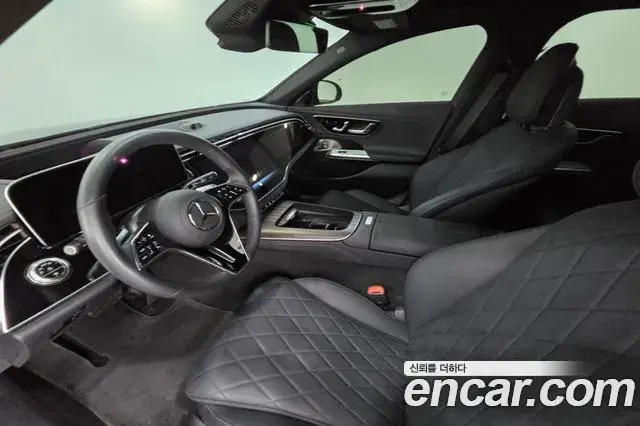 Mercedes-Benz E-Class 2025 — Photo 20/20