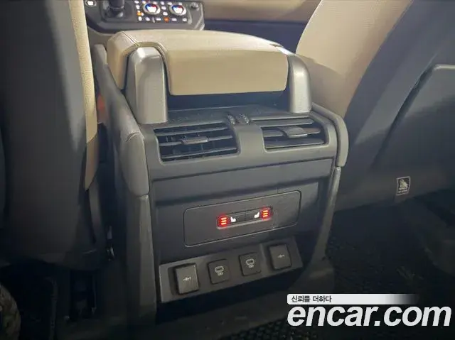 Land Rover Defender 2021 — Şəkil 9/18