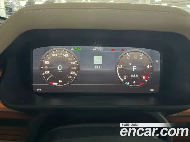 Land Rover Defender 2021 — Şəkil 10/18