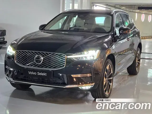 Volvo XC60 2026 — ფოტო 1/15