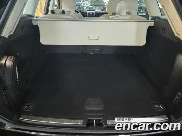Volvo XC60 2026 — ფოტო 3/15