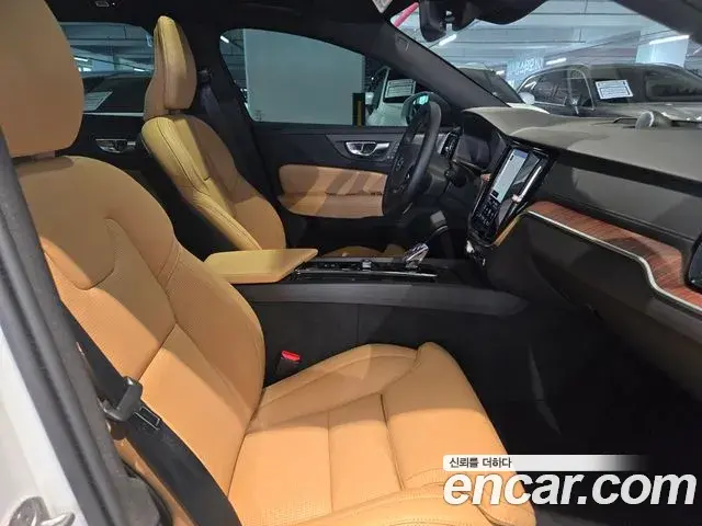Volvo V60 Cross Country 2026 — ფოტო 4/19