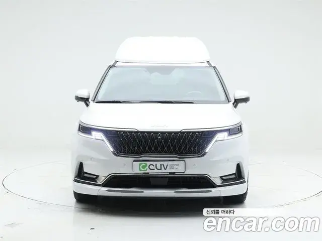 Kia Carnival 2023 — Фото 1/20