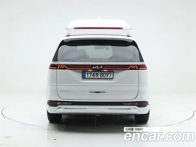 Kia Carnival 2023 — Фото 4/20