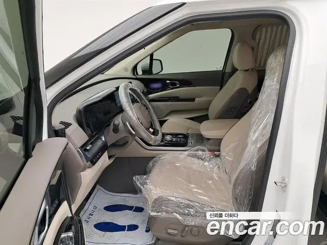 Kia Carnival 2023 — Фото 10/20