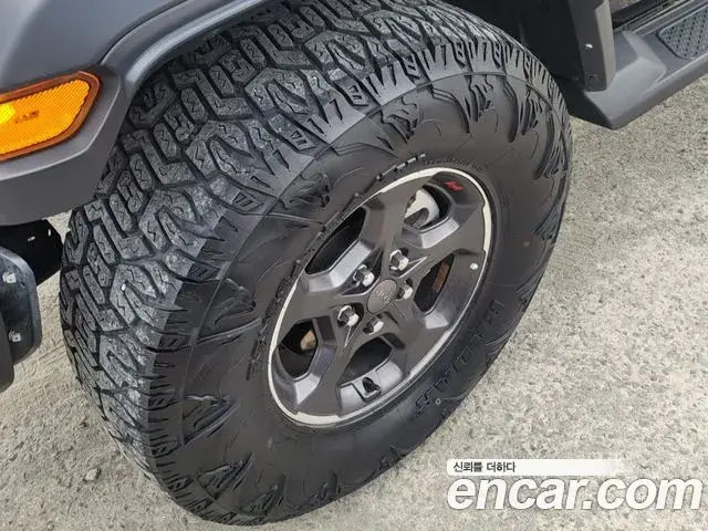 Jeep Gladiator 2022 — Şəkil 15/19