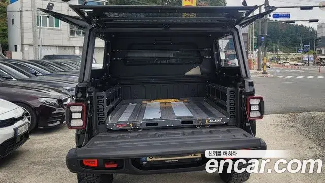 Jeep Gladiator 2022 — Şəkil 8/19