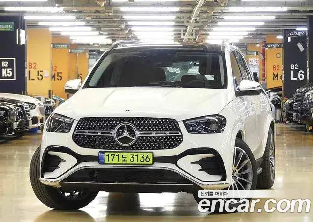 Mercedes-Benz GLE-Class 2025 — Фото 1/20