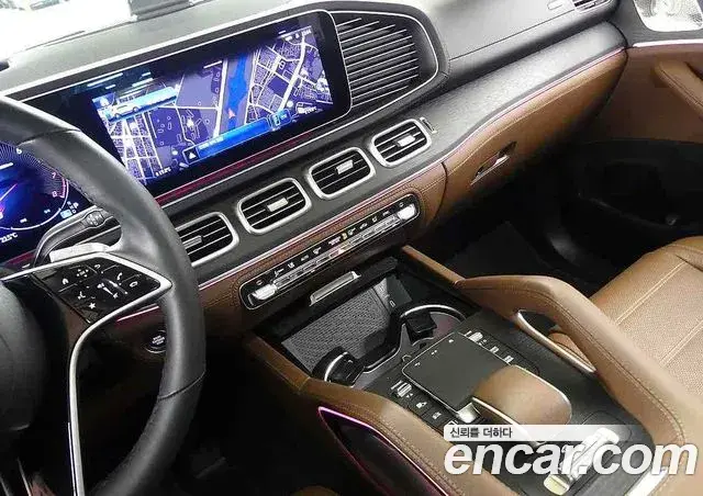 Mercedes-Benz GLE-Class 2025 — Фото 10/20