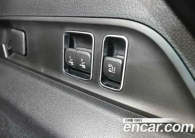 Mercedes-Benz GLE-Class 2025 — Фото 17/20