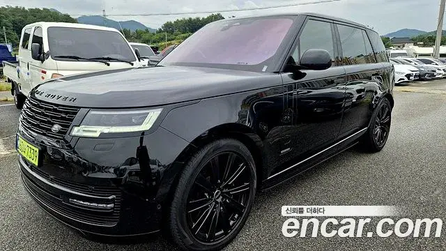 Land Rover Range Rover 2022 — ფოტო 3/20