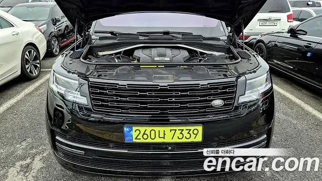 Land Rover Range Rover 2022 — ფოტო 13/20