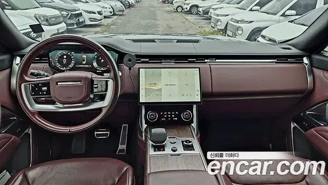 Land Rover Range Rover 2022 — ფოტო 2/20