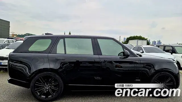 Land Rover Range Rover 2022 — ფოტო 5/20
