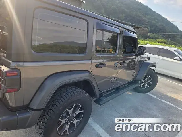 Jeep Wrangler 2018 — ფოტო 8/10