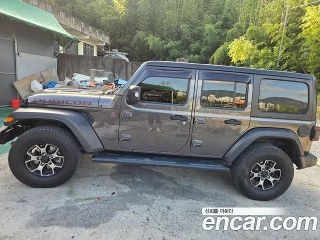 Jeep Wrangler 2018 — ფოტო 4/10