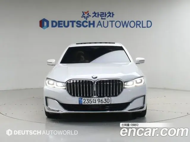 BMW 7 Series 2022 — Фото 2/20