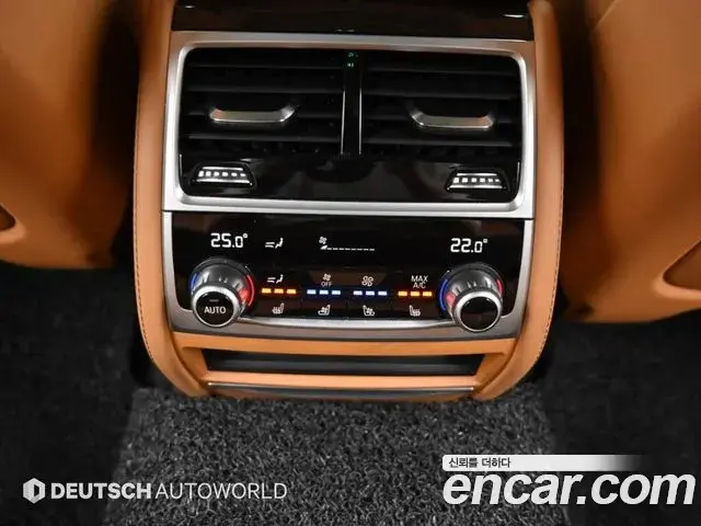 BMW 7 Series 2022 — Фото 16/20