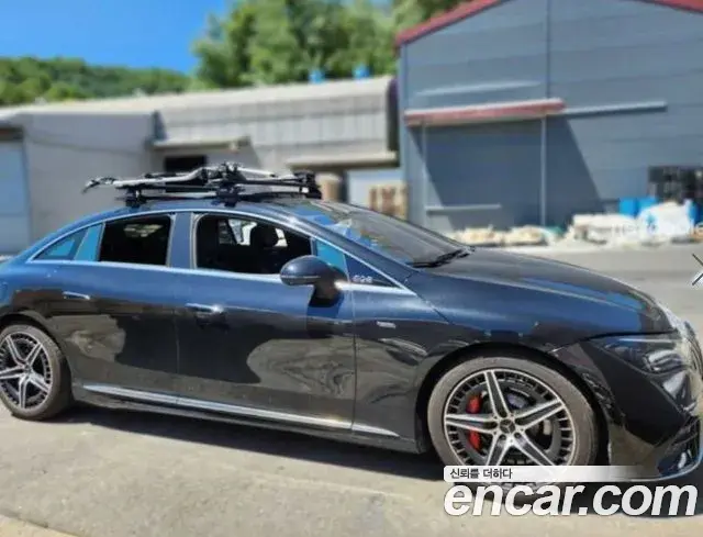 Mercedes-Benz EQE SUV 2023 — Şəkil 9/10