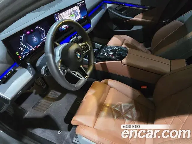 BMW 5 Series 2025 — Şəkil 9/19