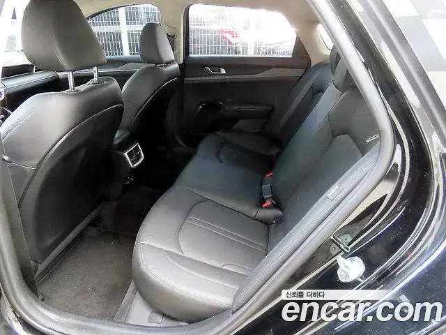 Kia K5 2020 — Photo 16/20