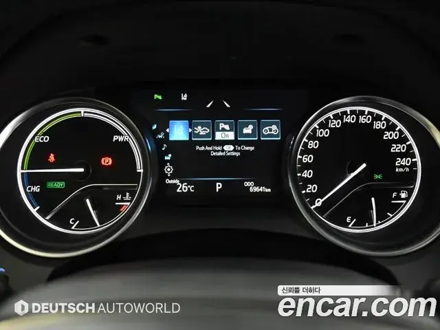 Toyota Camry 2018 — Photo 8/20