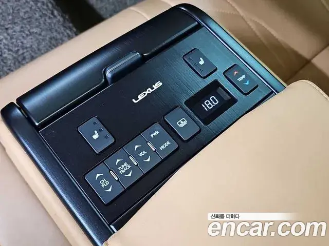 Lexus ES300h 2023 — Şəkil 6/19