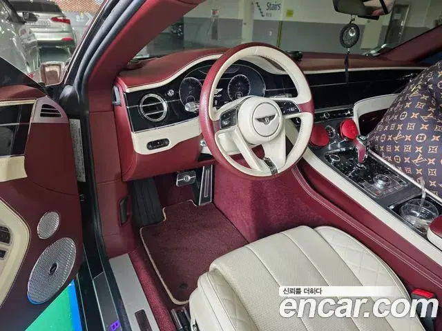 Bentley Continental GT 2019 — ფოტო 8/18