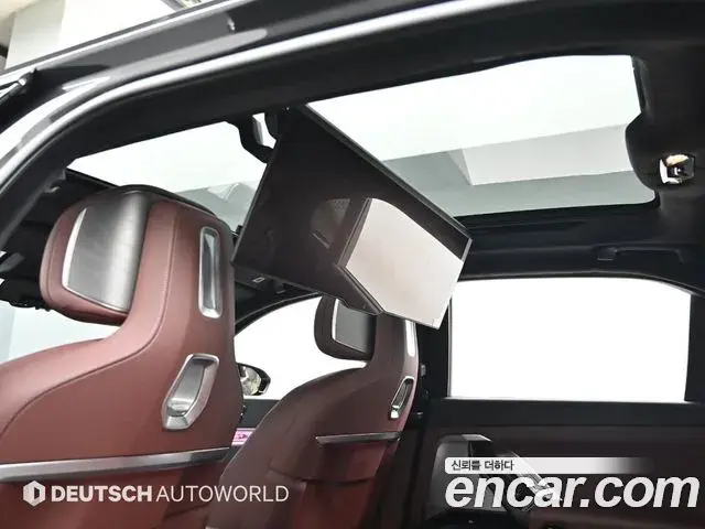 BMW 7 Series 2023 — Фото 17/20