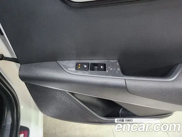 Kia Niro 2025 — Фото 16/20