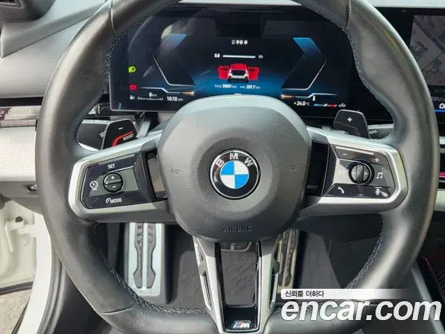 BMW 5 Series 2024 — Photo 10/20