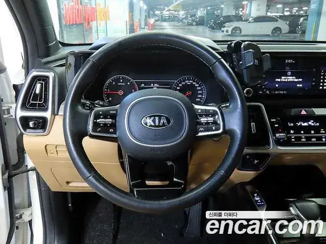 Kia Sorento 2021 — Photo 9/19