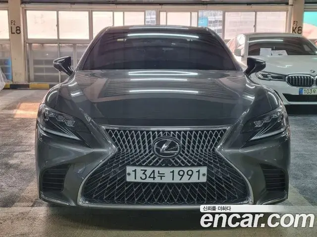 Lexus LS500 2020 — ფოტო 3/19
