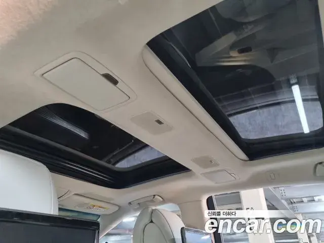 Lexus LS500 2020 — ფოტო 11/19