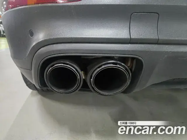 Porsche Cayenne 2019 — Photo 18/20