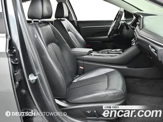 Hyundai Sonata 2021 — Фото 8/20