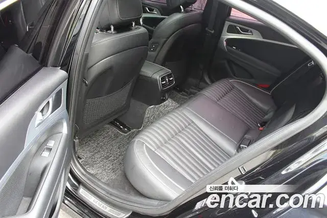 Genesis G70 2019 — Şəkil 1/20
