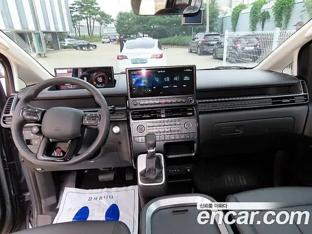 Hyundai Staria 2026 — Фото 10/18