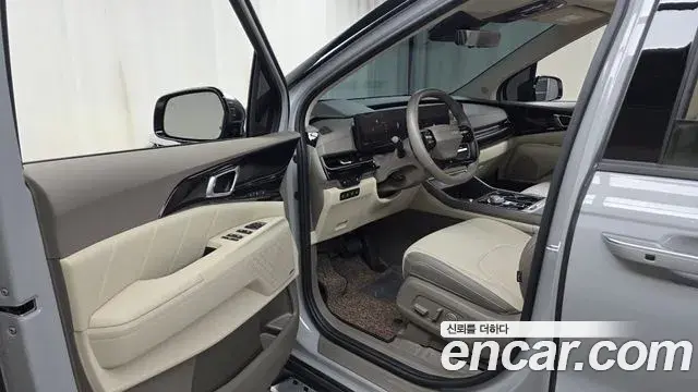 Kia Carnival 2025 — Şəkil 5/35