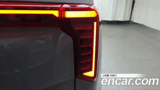 Kia Carnival 2025 — Şəkil 29/35