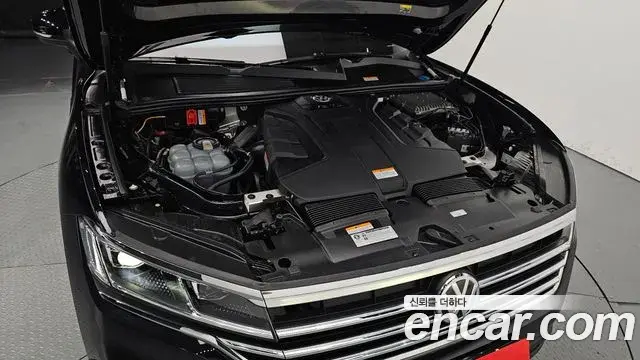 Volkswagen Touareg 2020 — Photo 31/36