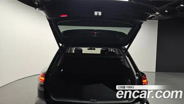 Volkswagen Touareg 2020 — Photo 3/36