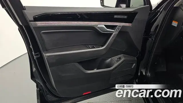 Volkswagen Touareg 2020 — Photo 19/36