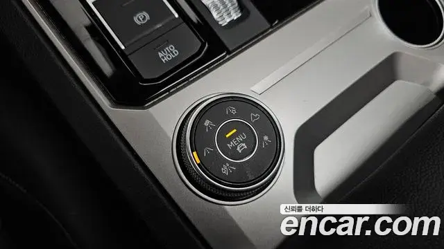 Volkswagen Touareg 2020 — Photo 22/36