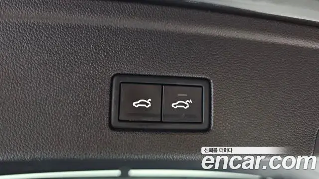 Volkswagen Touareg 2020 — Photo 4/36