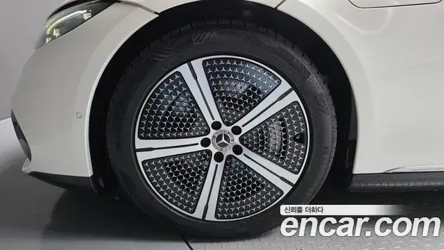 Mercedes-Benz EQS 2022 — ფოტო 27/35
