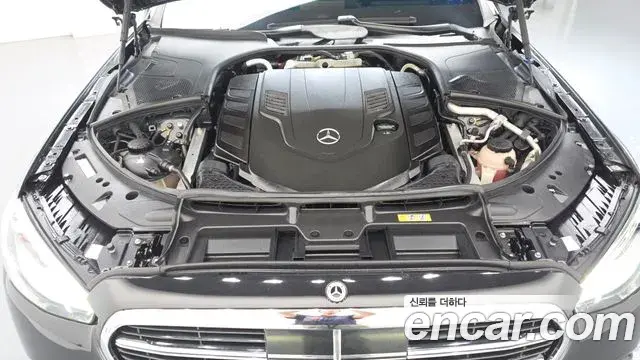 Mercedes-Benz S-Class 2021 — Фото 6/20