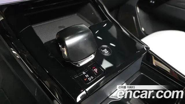 Land Rover Range Rover Sport 2025 — Şəkil 13/20