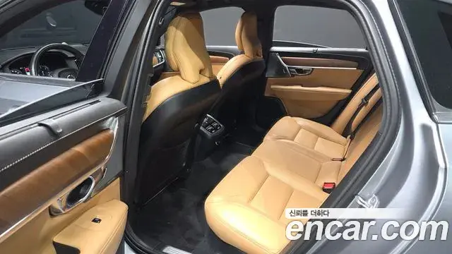 Volvo S90 2019 — Şəkil 30/36