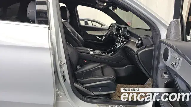 Mercedes-Benz GLC-Class 2020 — ფოტო 20/36